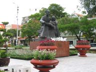 119-1905_IMG