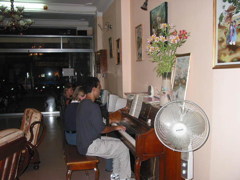 120-2008_IMG